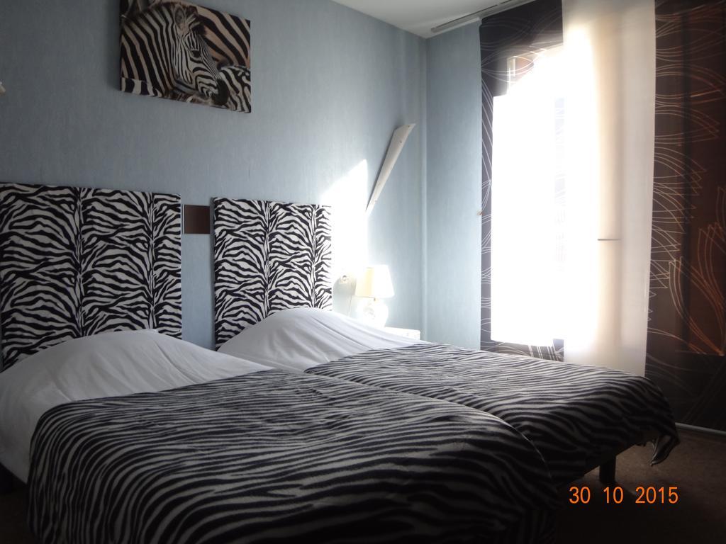 Hotel Bon Accueil Oyonnax Rum bild